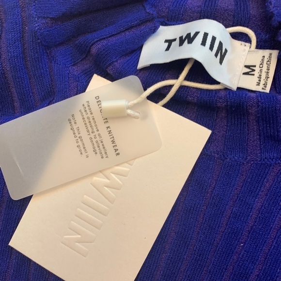 NWT Twiin Play Off Skivvy Crop Sweater Red White Blue Striped - Picture 8 of 11